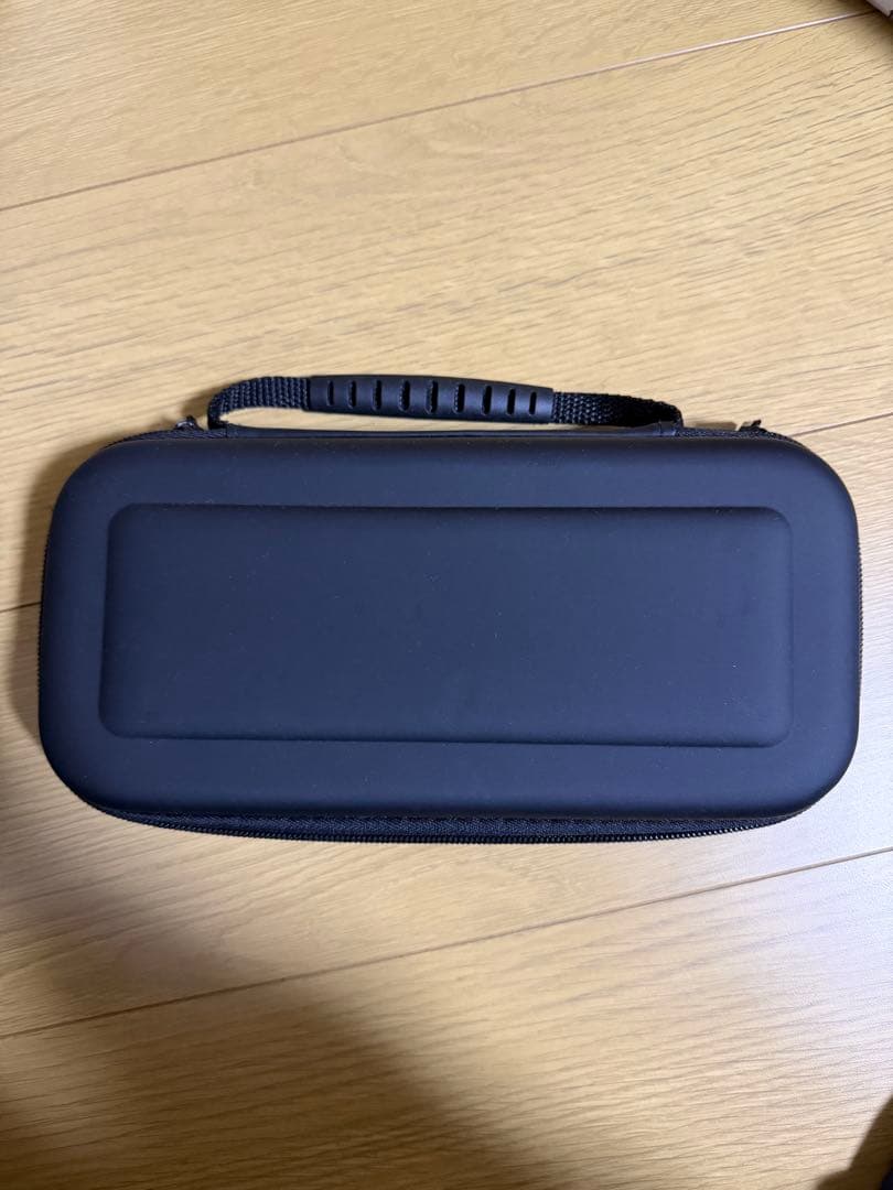 Nintendo Switch 本体 + ケース