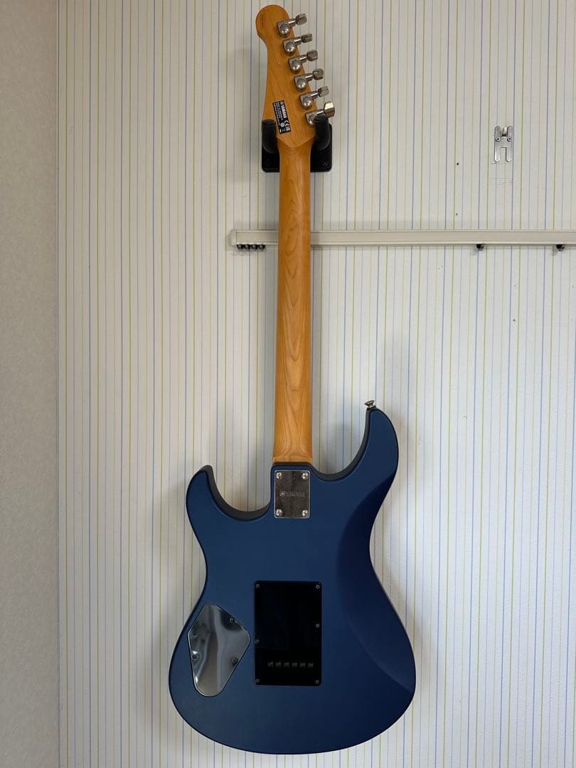 ヤマハ　パシフィカ　YAMAHA PAC612VIIX MSB