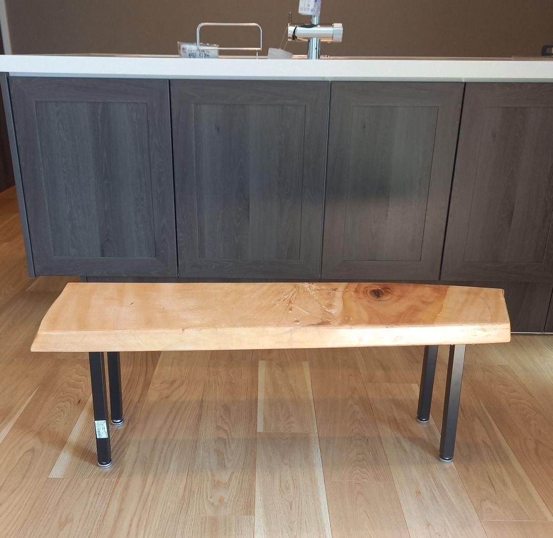 リビングローテーブル　無垢材　栃　レジン　ハンドメイド