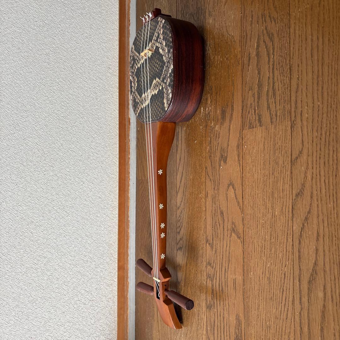 ミニ三線 木製　蛇皮模様