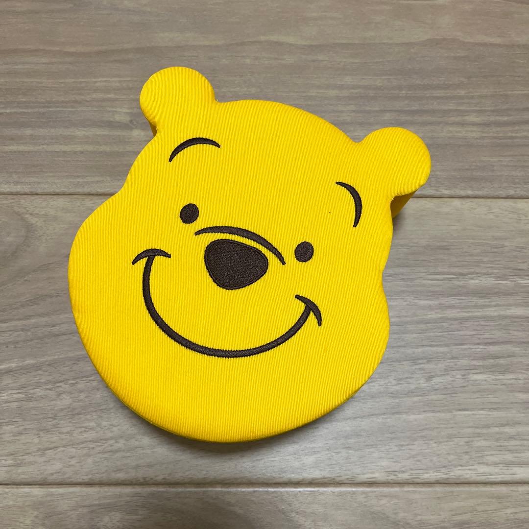 ディズニーリゾート　プーさん　マフラーキャップ　Disney ケース