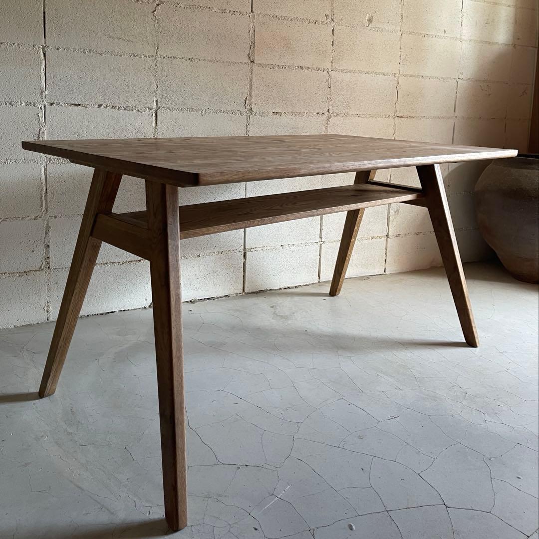 unico ADDAYウニコ アディ　ダイニングテーブル　オーク無垢材　棚板付