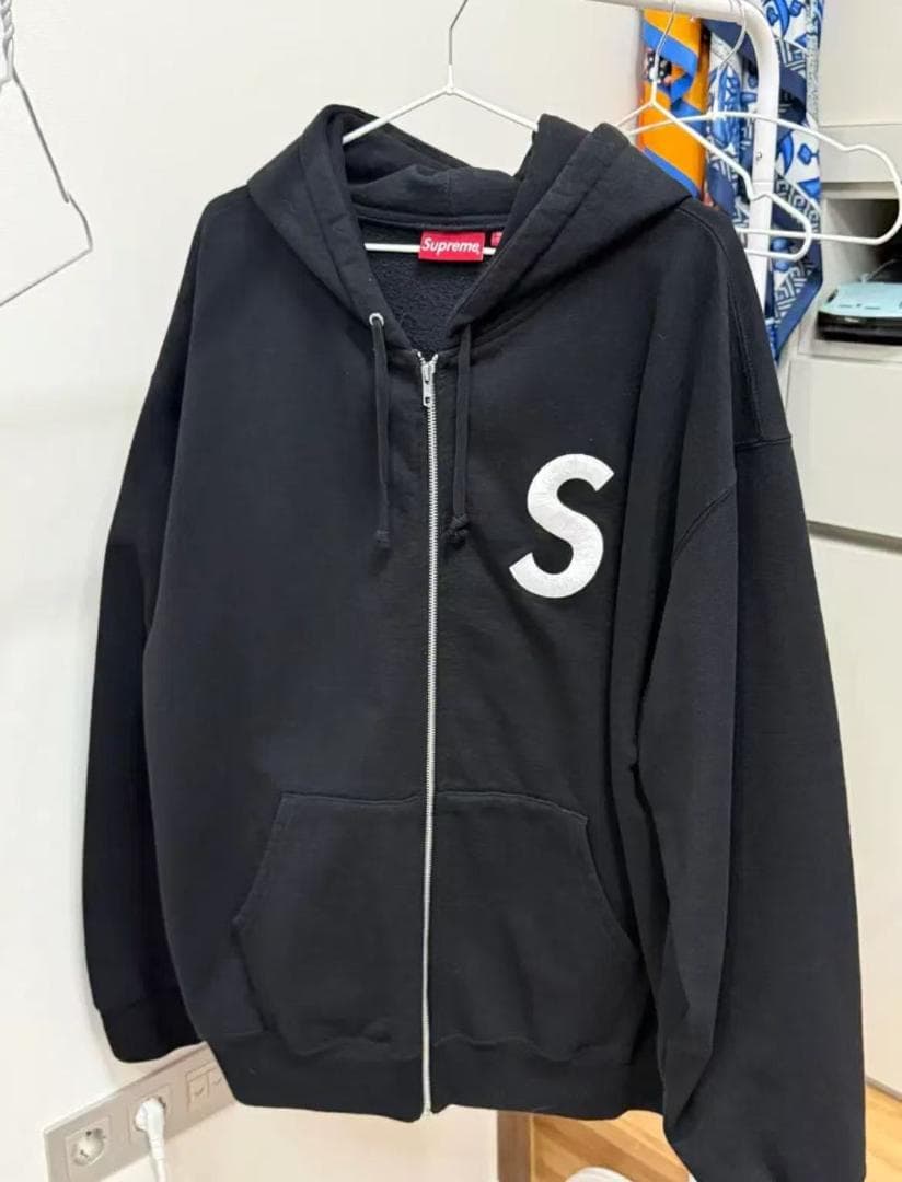 極希少✨S刺繍 ジッパーパーカー 黒~~