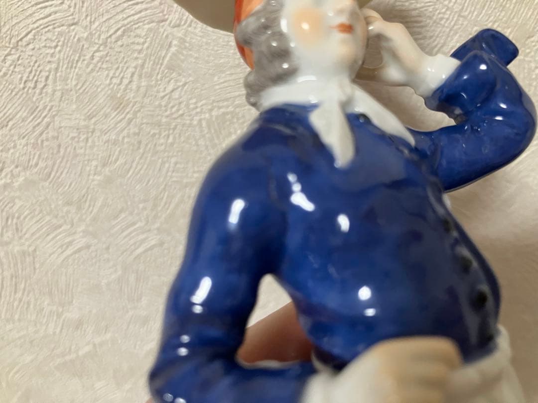 マイセン☆物売りシリーズ☆パン屋さんフィギュリン　人形