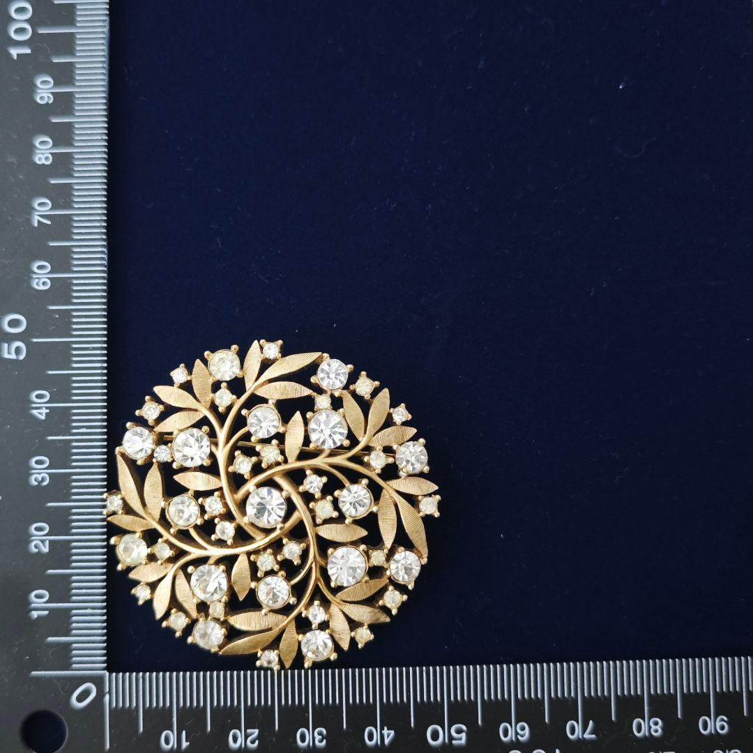 ヴィンテージtrifari ラインストーンボタニカルブローチ　ゴールド