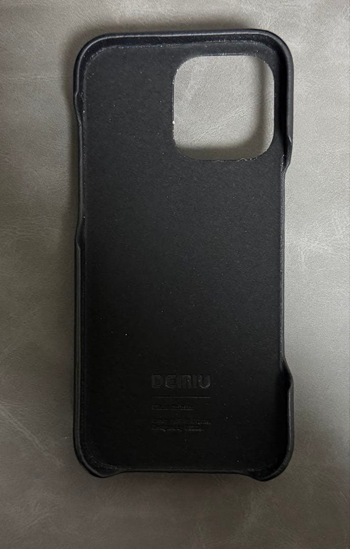 「DEMIU」ブラック BALLON iPhone 16ProMax