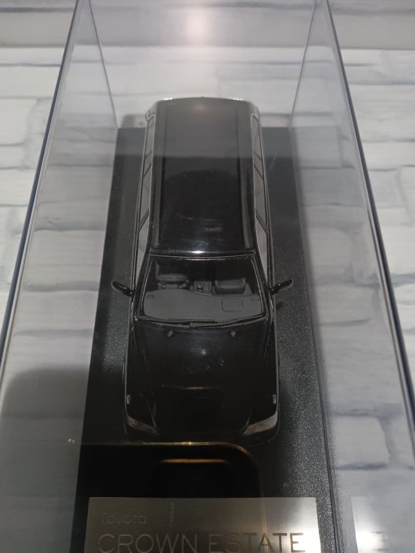 1/43 トヨタ　クラウンエステート　3.0アスリートG ミニカー　ブラック