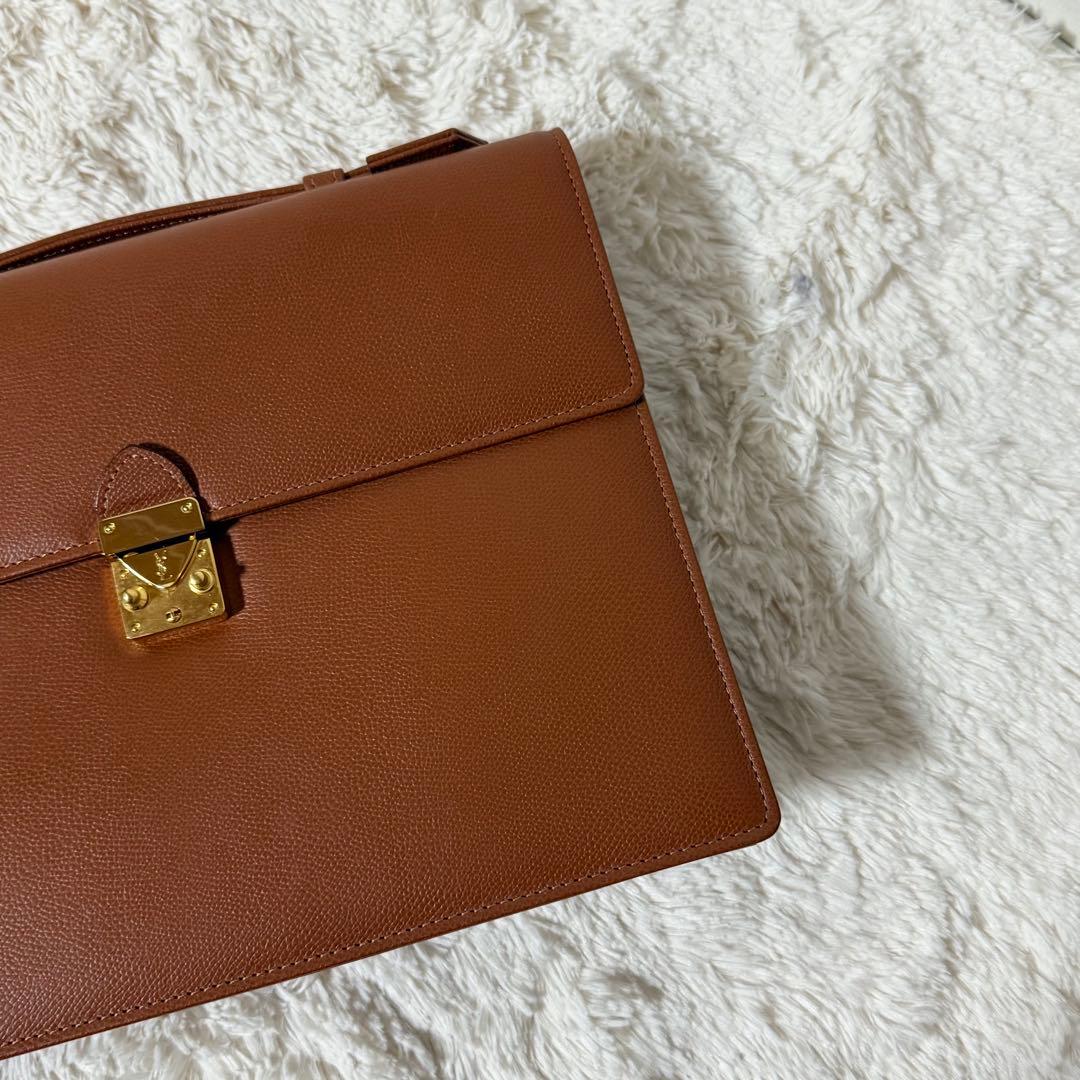 ⭐️未使用品⭐️　イヴサンローラン　カサンドラ　ブリーフケース　フラップ　レザー