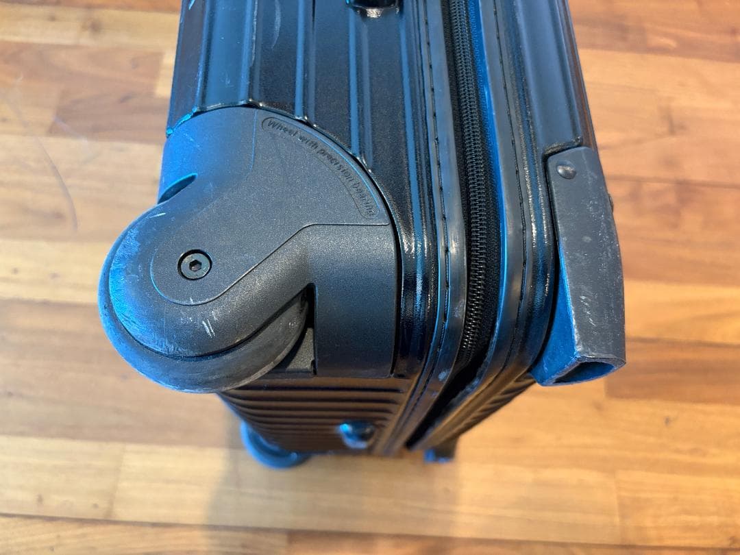 Y*o様 Rimowa 2輪 サルサ 33L ブラック 機内持ち込み可