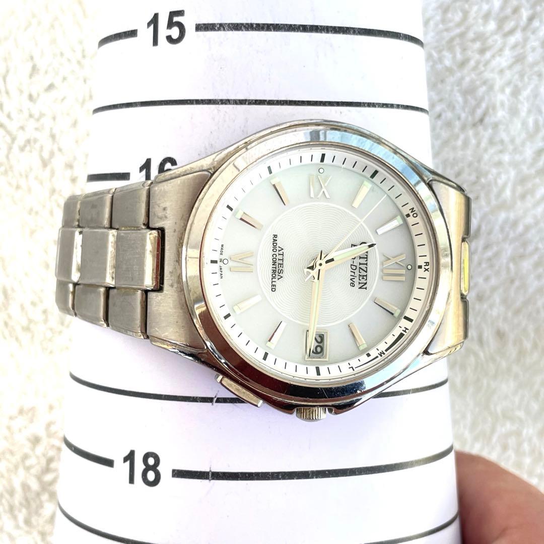 美品❣シチズンATTESA❣　H110白文字盤　チタン製　電波ソーラー　稼働