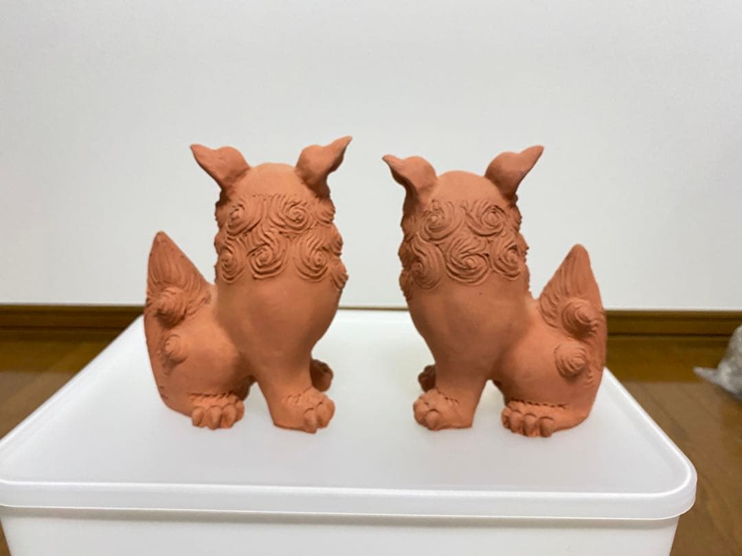 シーサー(素焼き)／沖縄／美品／魔除け／厄除け／御守り／置物／陶器