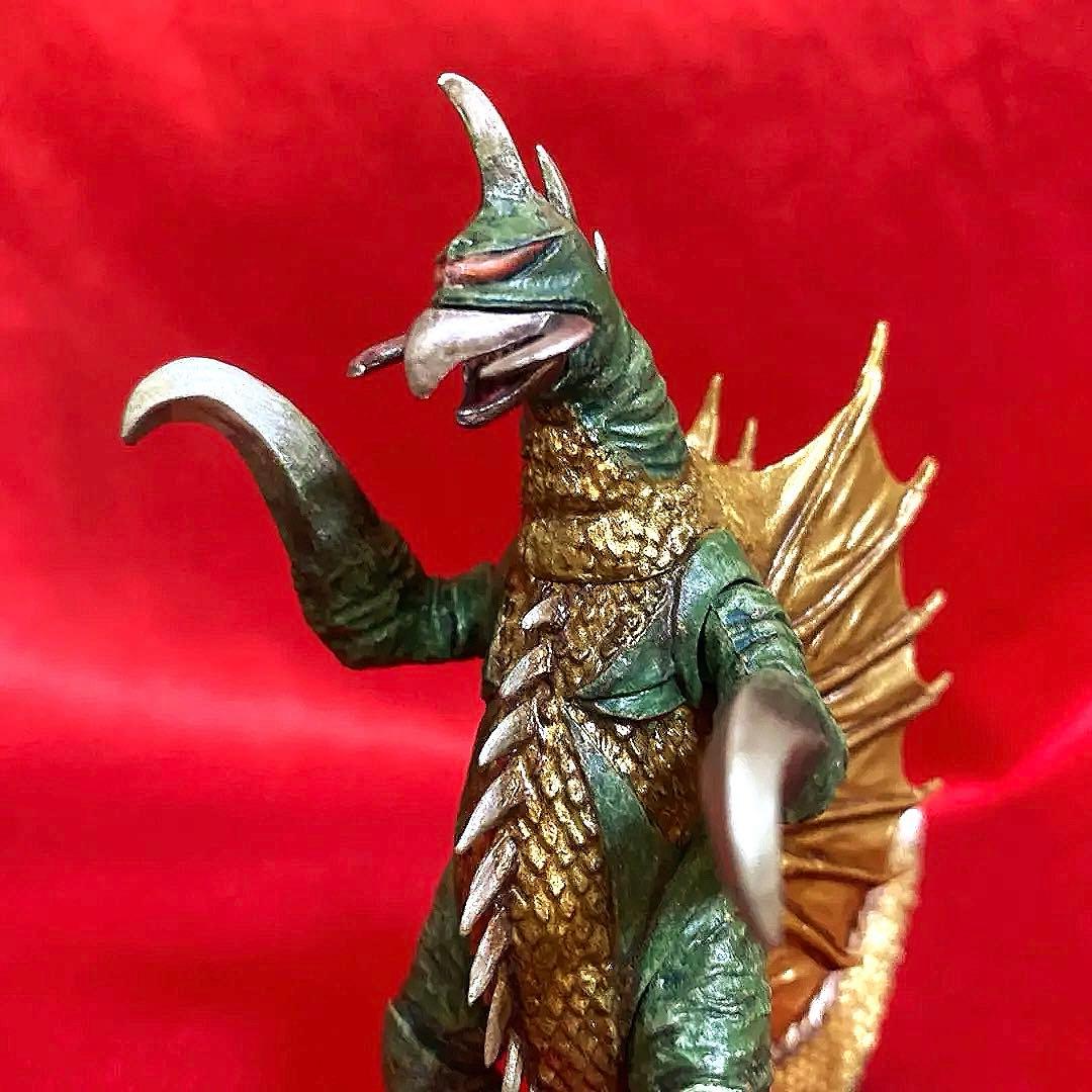 ガイガン1972 リペイント品　HG東宝怪獣　ゴジラ　ガシャポン　バンダイ