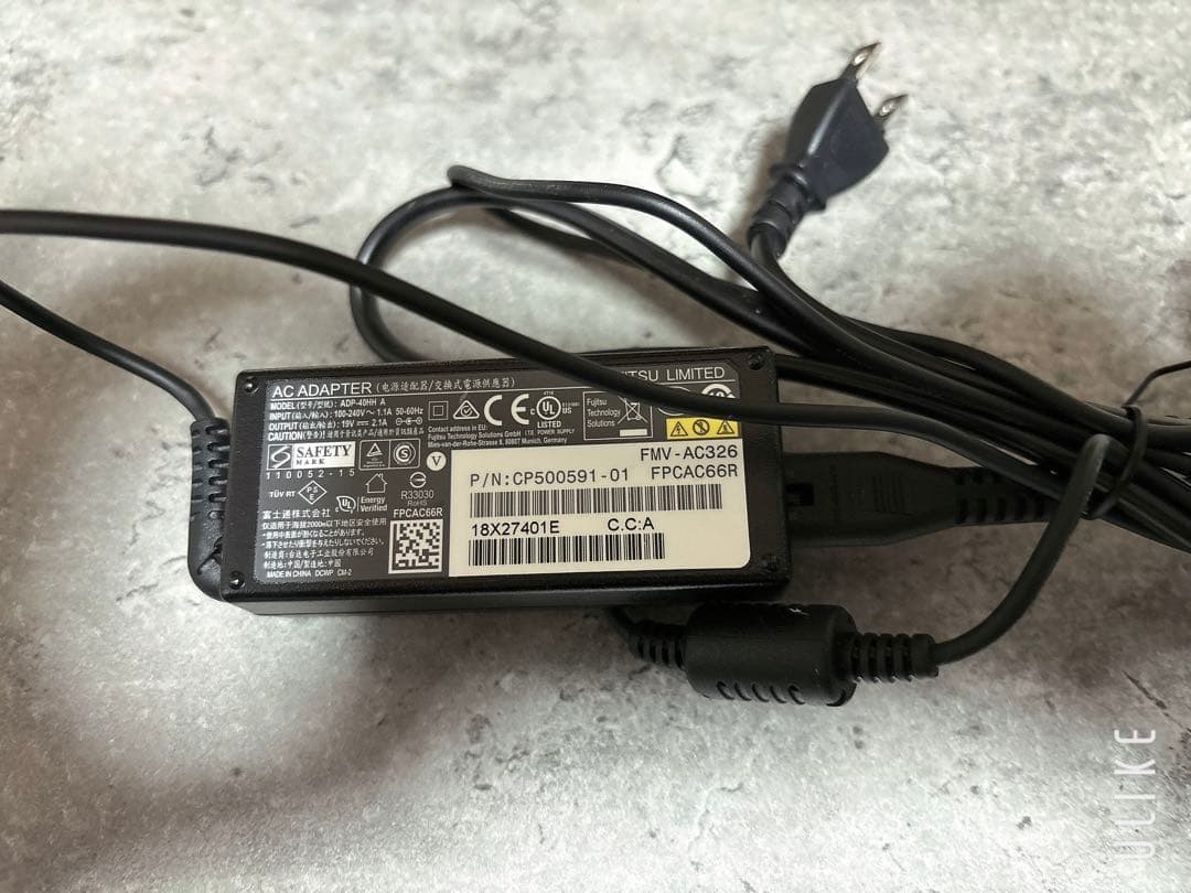 ✨️値下げ中✨️【美品】中古 FUJITSU LIFEBOOK U939 ノートPC