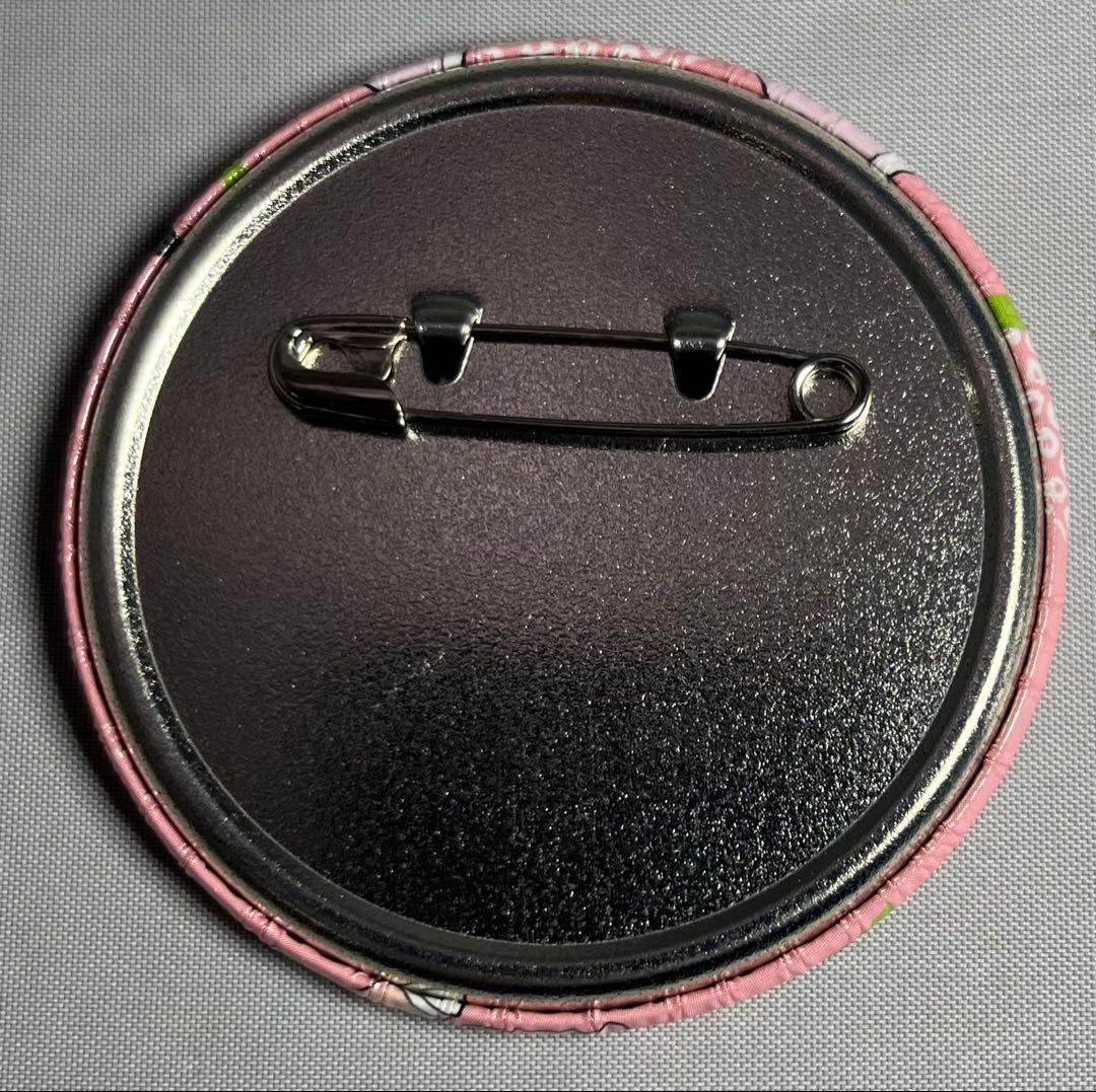 激レア　名探偵コナン　トレーディング缶バッジ　毛利蘭　ねずみ　新年のご挨拶　②