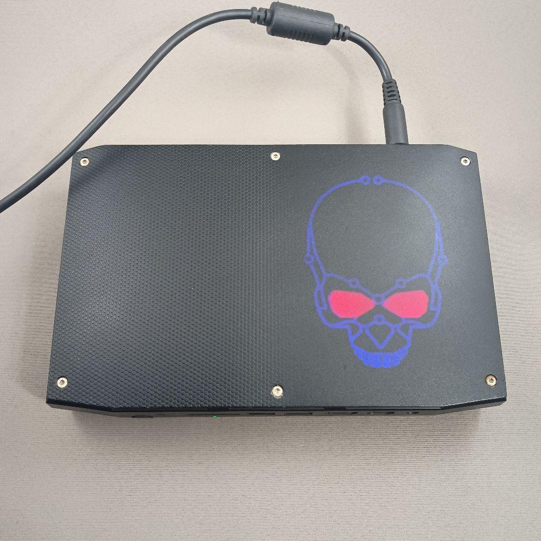 【中古】Intel NUC8i7HVK ベアボーン ミニPC ゲーミングPC