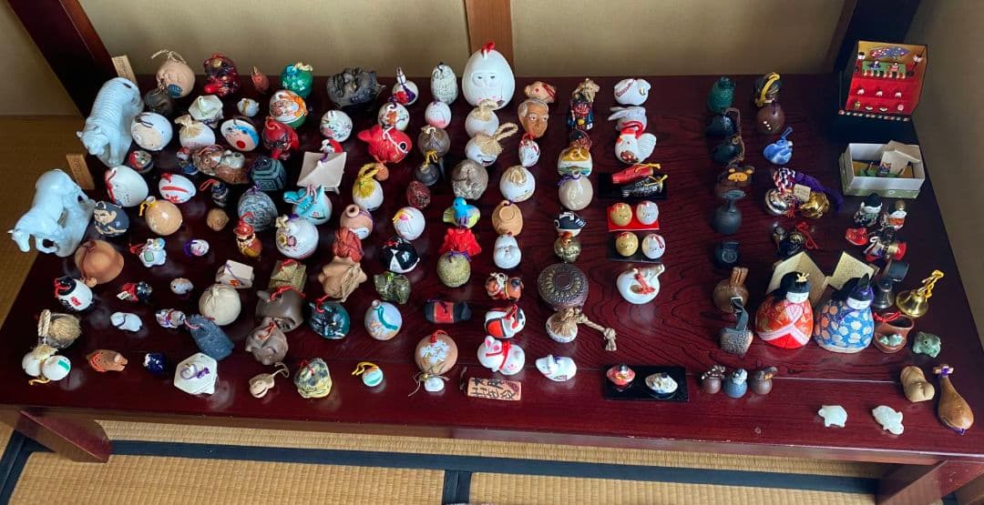 【昭和時代の全国の土鈴】107個　鋳物鈴他34個　まとめ売り 外国の方へお土産♡