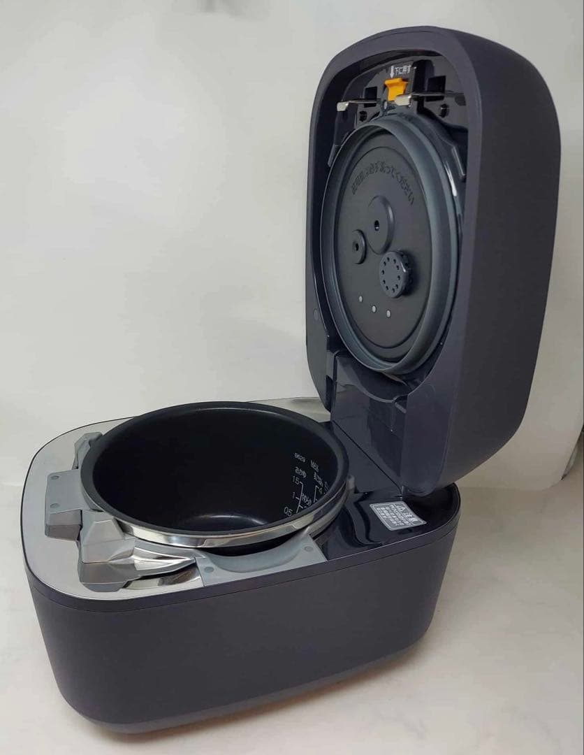 象印 圧力IH炊飯ジャー 5.5合炊き NW-FA10 2022年製