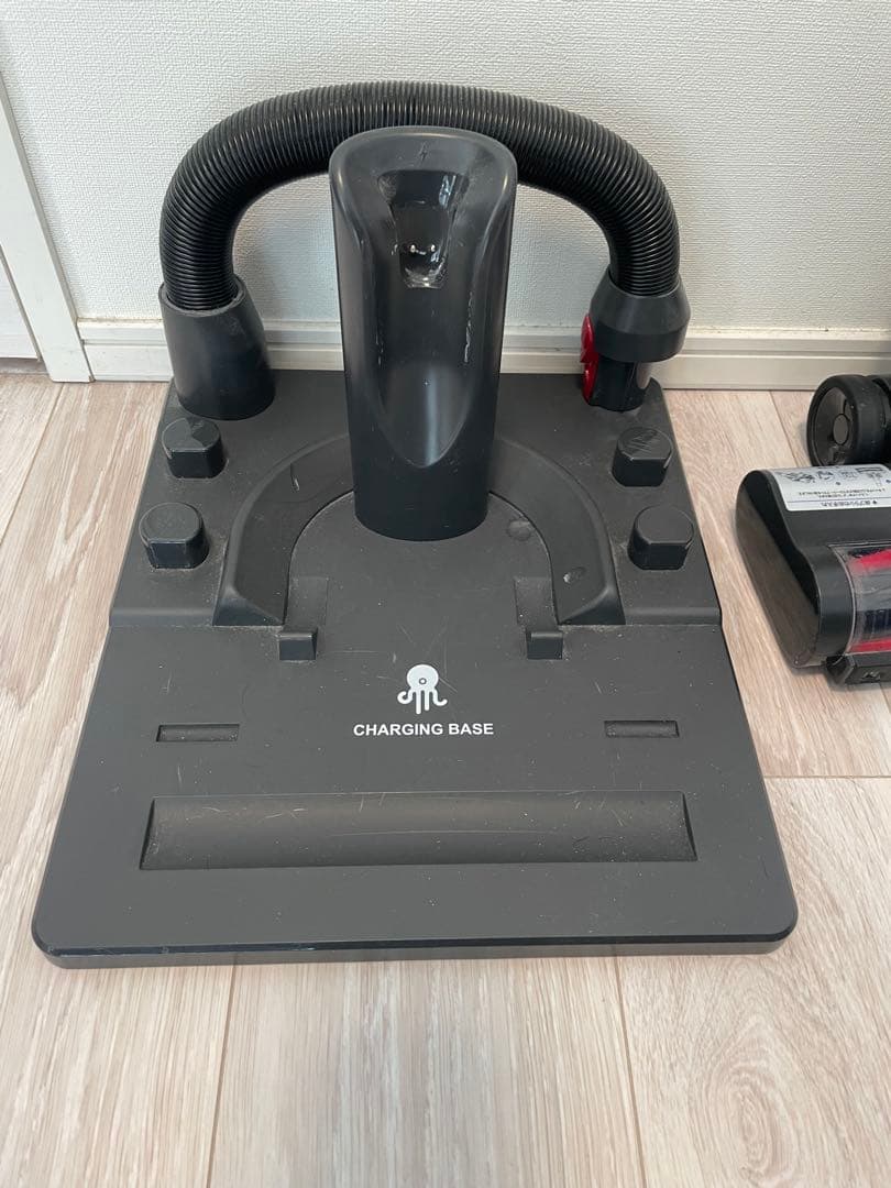 コードレス掃除機 400W強力吸引 充電収納一体型スタンド付き