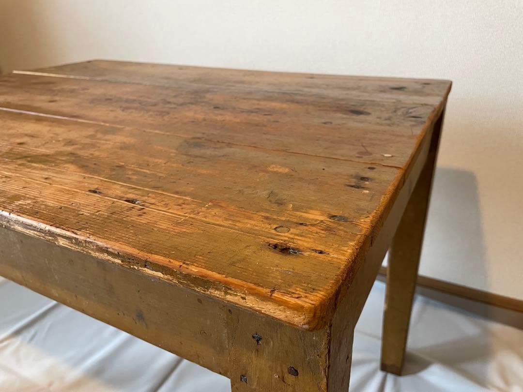 フランスのヴィンテージテーブル