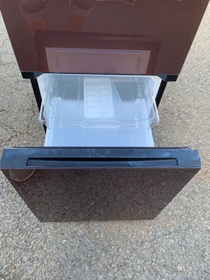 ♦Hisense 2ドア冷凍冷蔵庫【2018年製】HR-G13A-BR