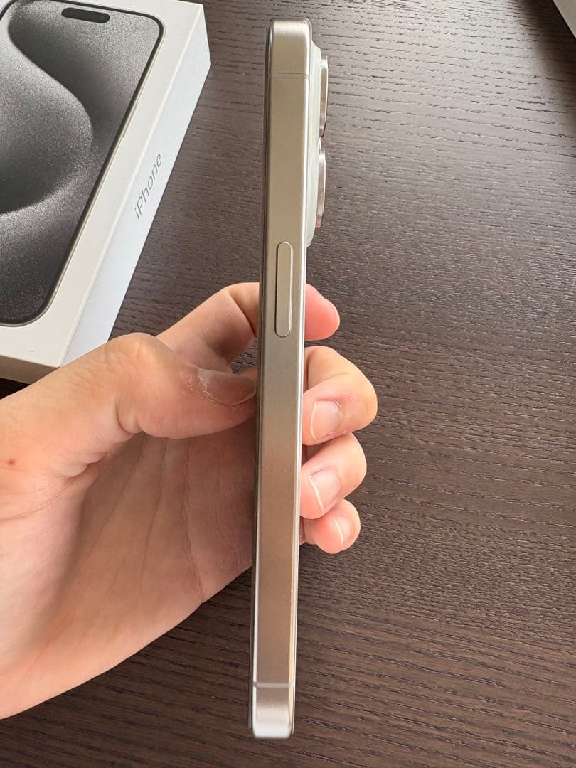 Apple iPhone 15 Pro シルバー 256GB 本体　付属品あり！