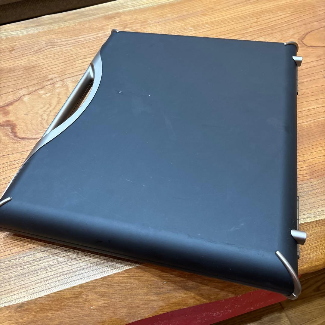 軽くて丈夫な黒のマグネシウムのアタッシュケース