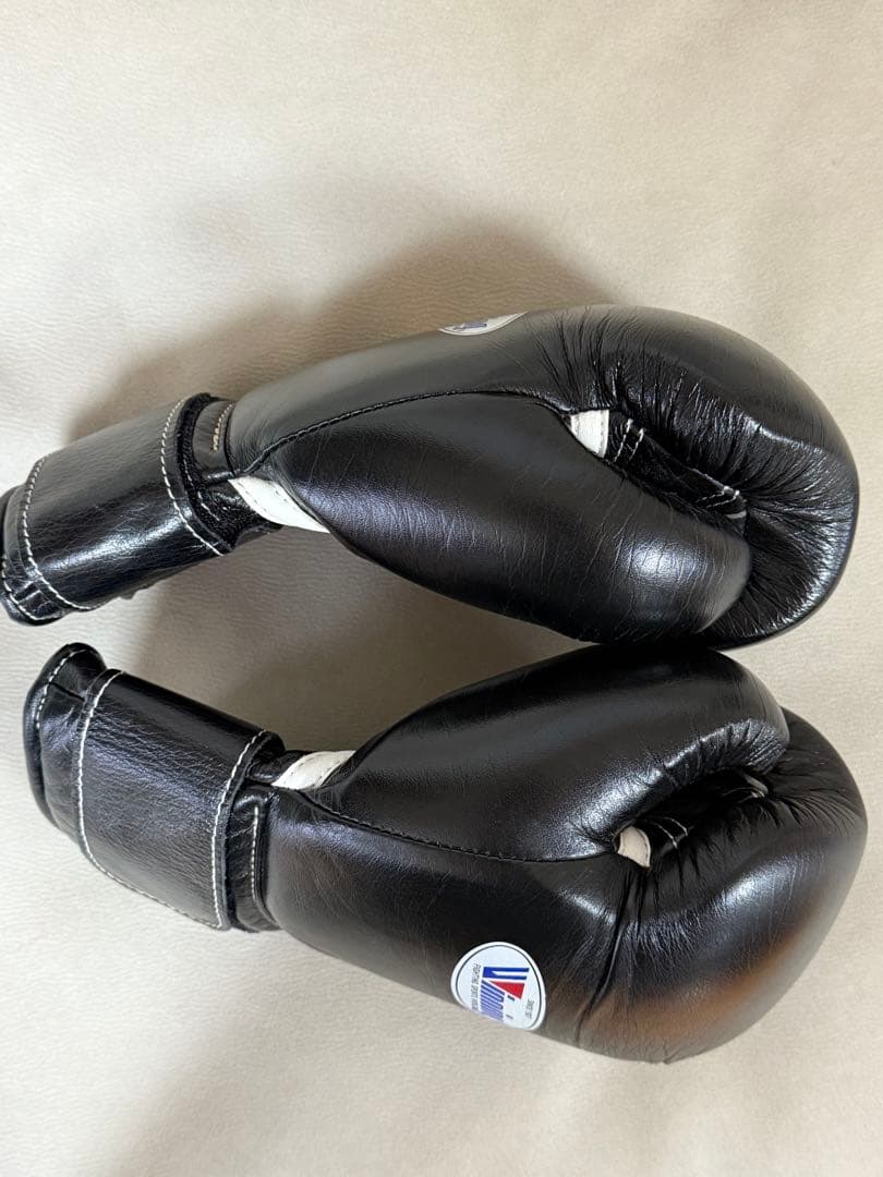 Winning ボクシンググローブ 12oz ブラック