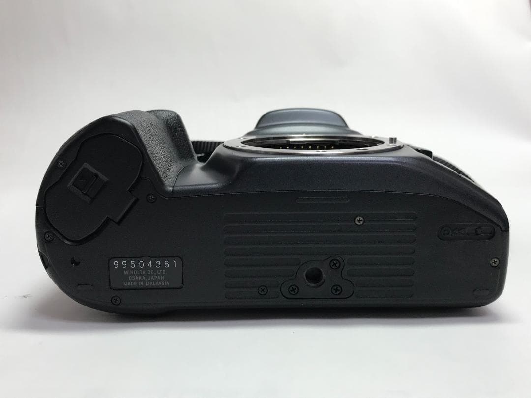 MINOLTA α303si SUPER一眼レフ+AF35-70㎜ズームレンズ