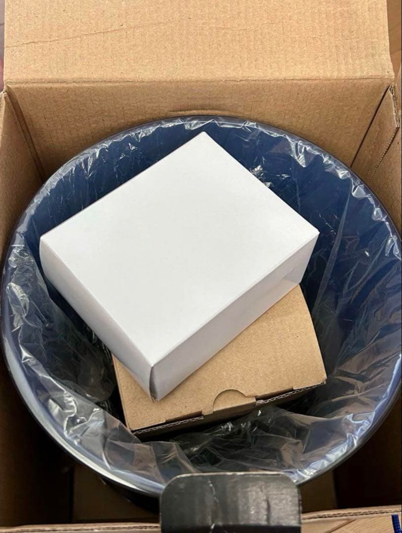 新品未使用　ドン・ペリニョン アクリル製LEDルミナス シャンパンクーラー