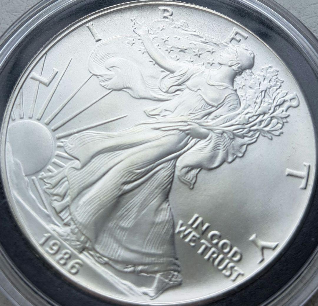 ☆初年度発行☆1986年「イーグル•ウォーキングリバティ」純銀1オンス銀貨