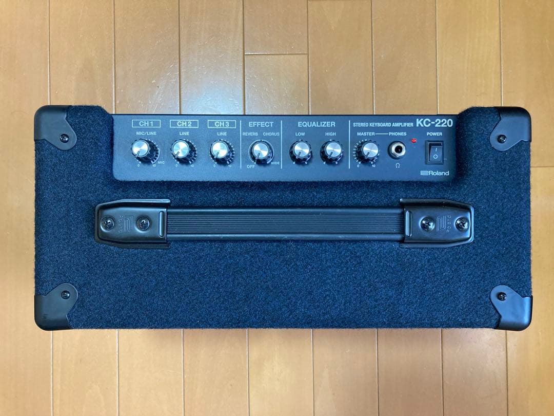 ローランド・ステレオ・キーボード・アンプ　KC-220 純正ACアダプタ付 送込