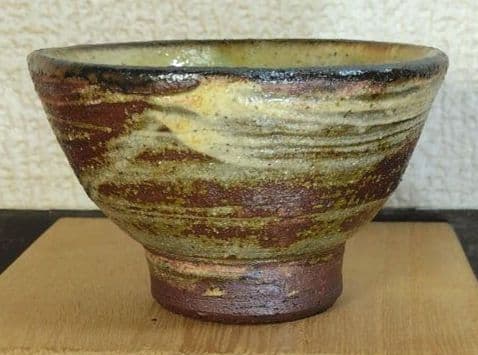 人間国宝 金城次郎 壷屋焼ぐい呑(魚紋ぐい呑）栞 共箱 壺屋焼 やちむん 美品