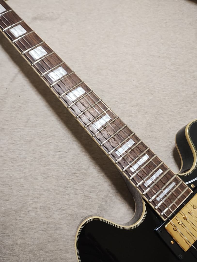 Epiphone BBking Lucille Gibson PUカスタムモデル