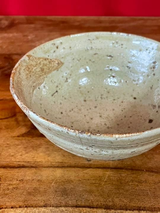 古出雲茶碗 銘:慶雲 裏千家十五代鵬雲斎書付 箱 古楽山 ニュウあり,高台小欠け