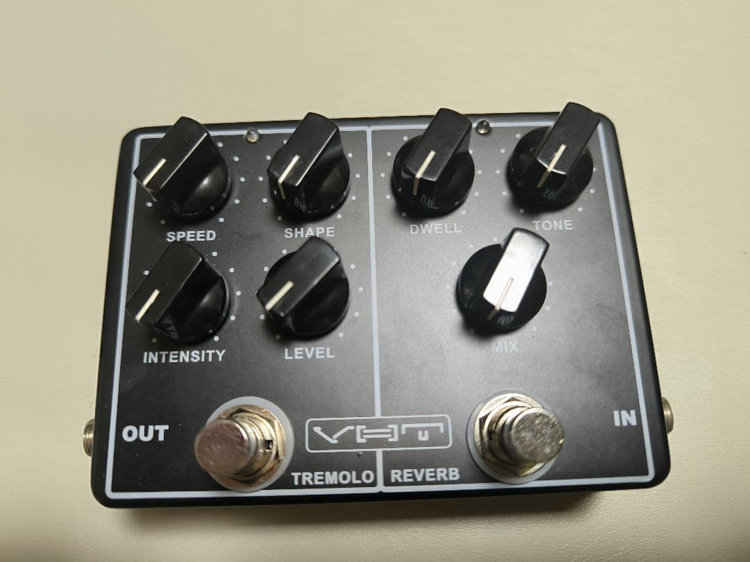 ギター VHT Melo-Verb Tremolo+Reverb Pedal