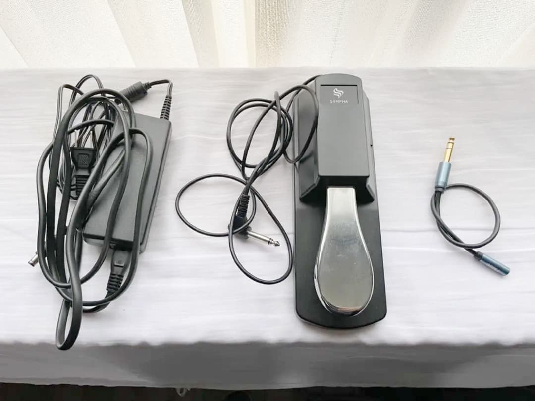 【未使用】YAMAHAポータブルキーボード PSR-S670（ケース付き）