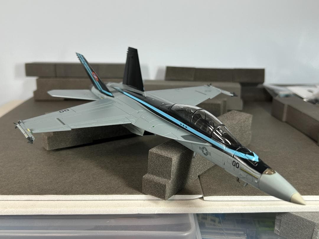 ホビーマスター 1/72 F/A-18F\"TOPGUN 50th 記念塗装\"