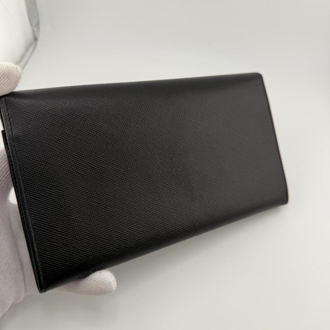 ✨美品✨ PRADA プラダ. 二つ折り 長財布 サフィアーノ レザー