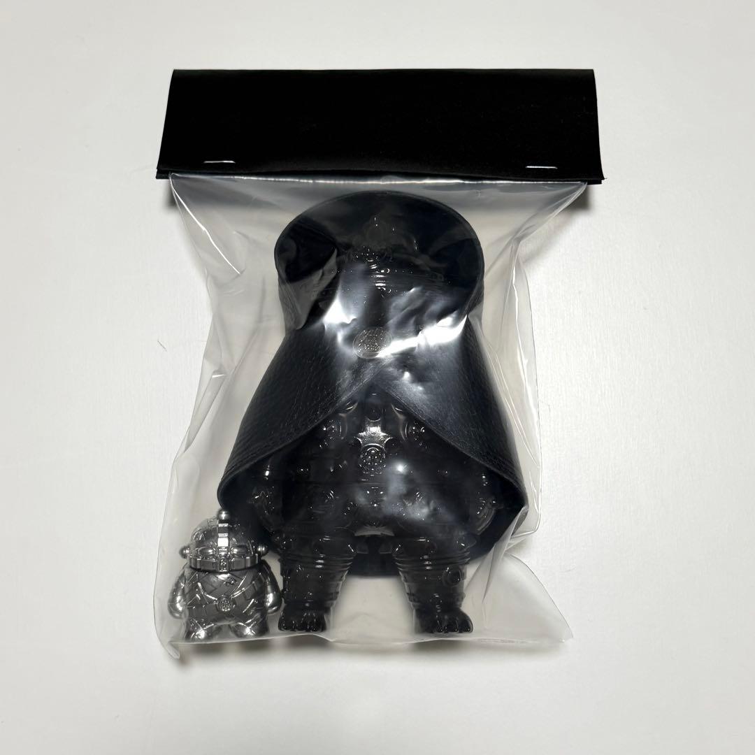 CALEE コラボ　ともだち初号機　ソフビ　本革レザーマント