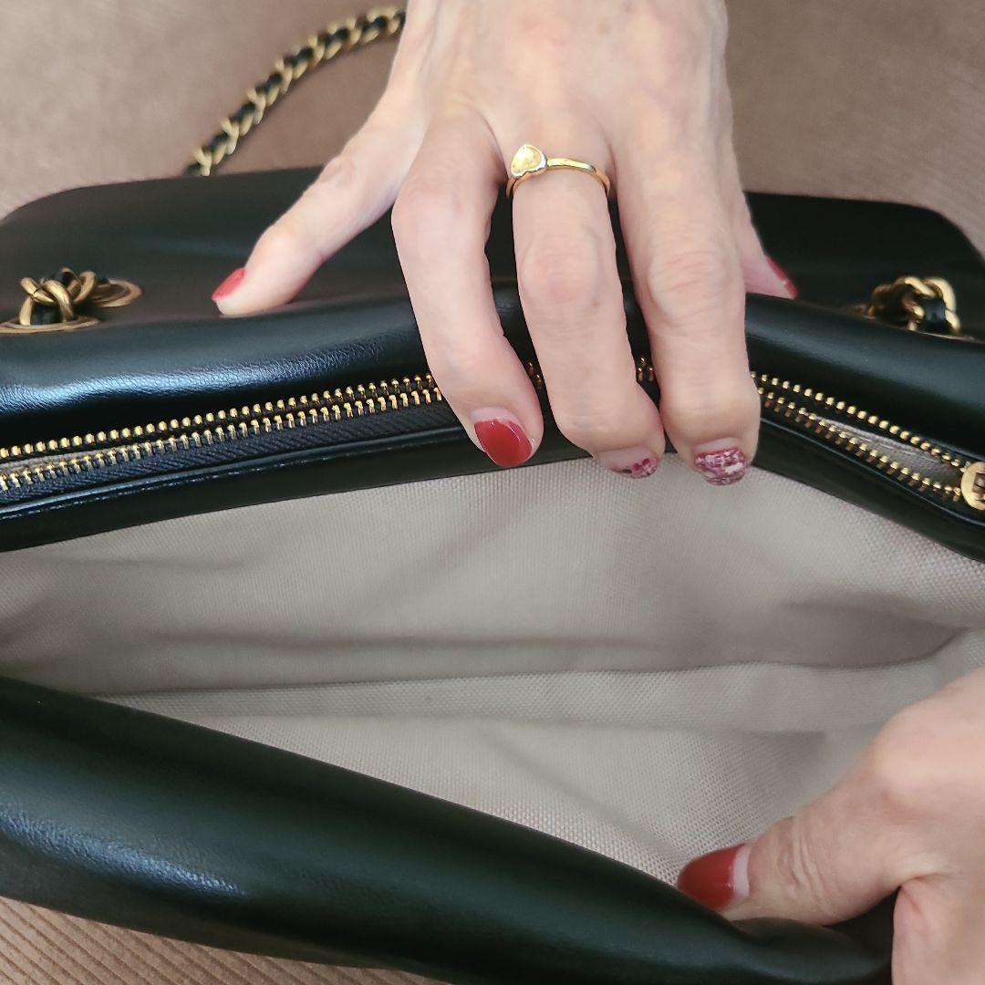 COACH タビー ブラック キルティング ショルダーバッグ、