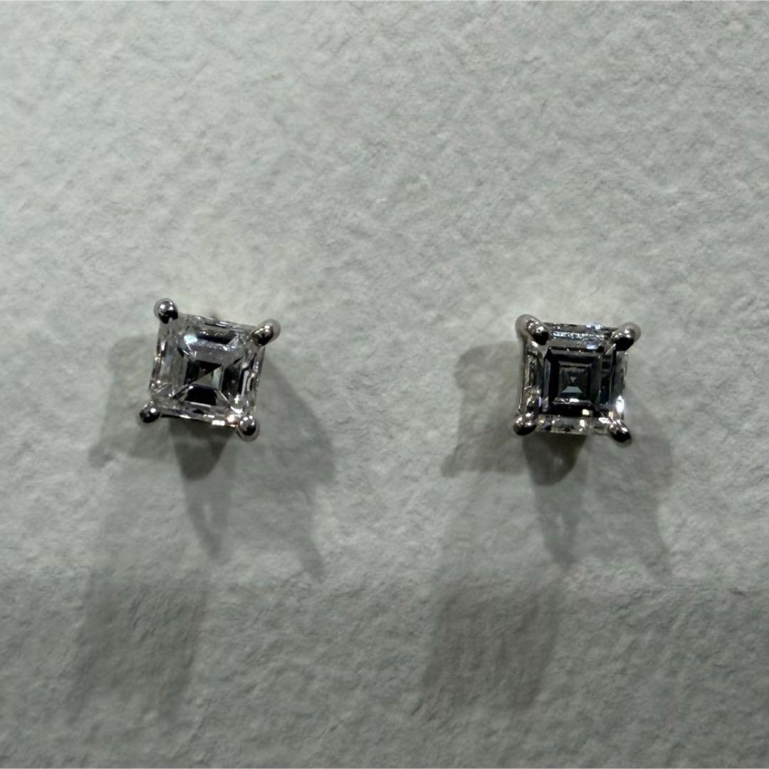 Pt900 0.4ct up カレカット スクエアカット ダイヤモンド ピアス