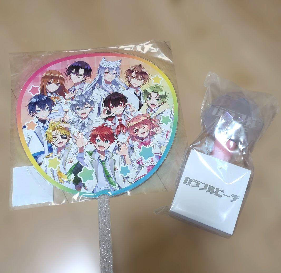 新品　カラフルピーチ　ペンライト　うちわ