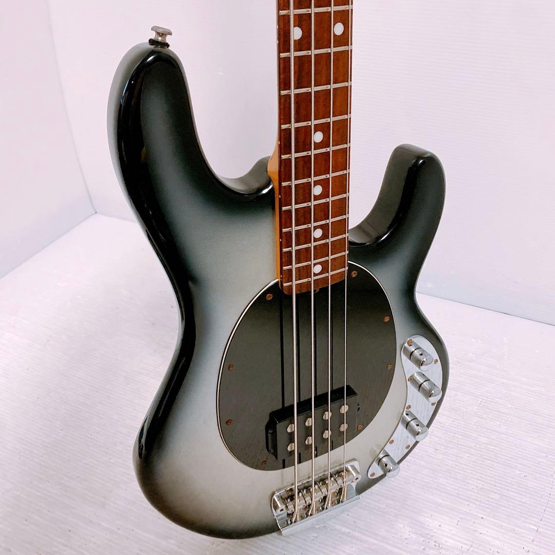 Sterling by Musicman Ray34　4弦ベースギター
