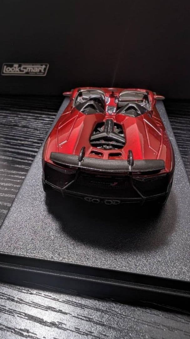 1/43 Looksmart ランボルギーニ Aventador J (Red)