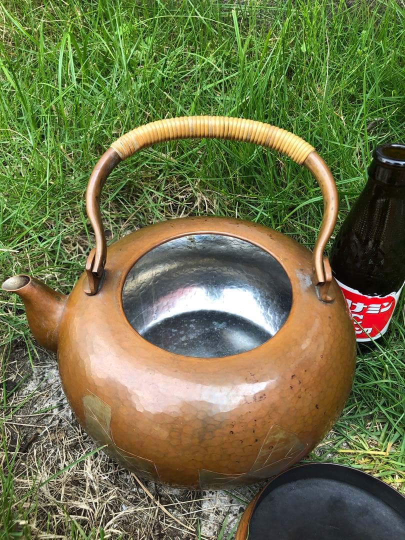 玉川堂の薬缶，湯沸かし、葉紋