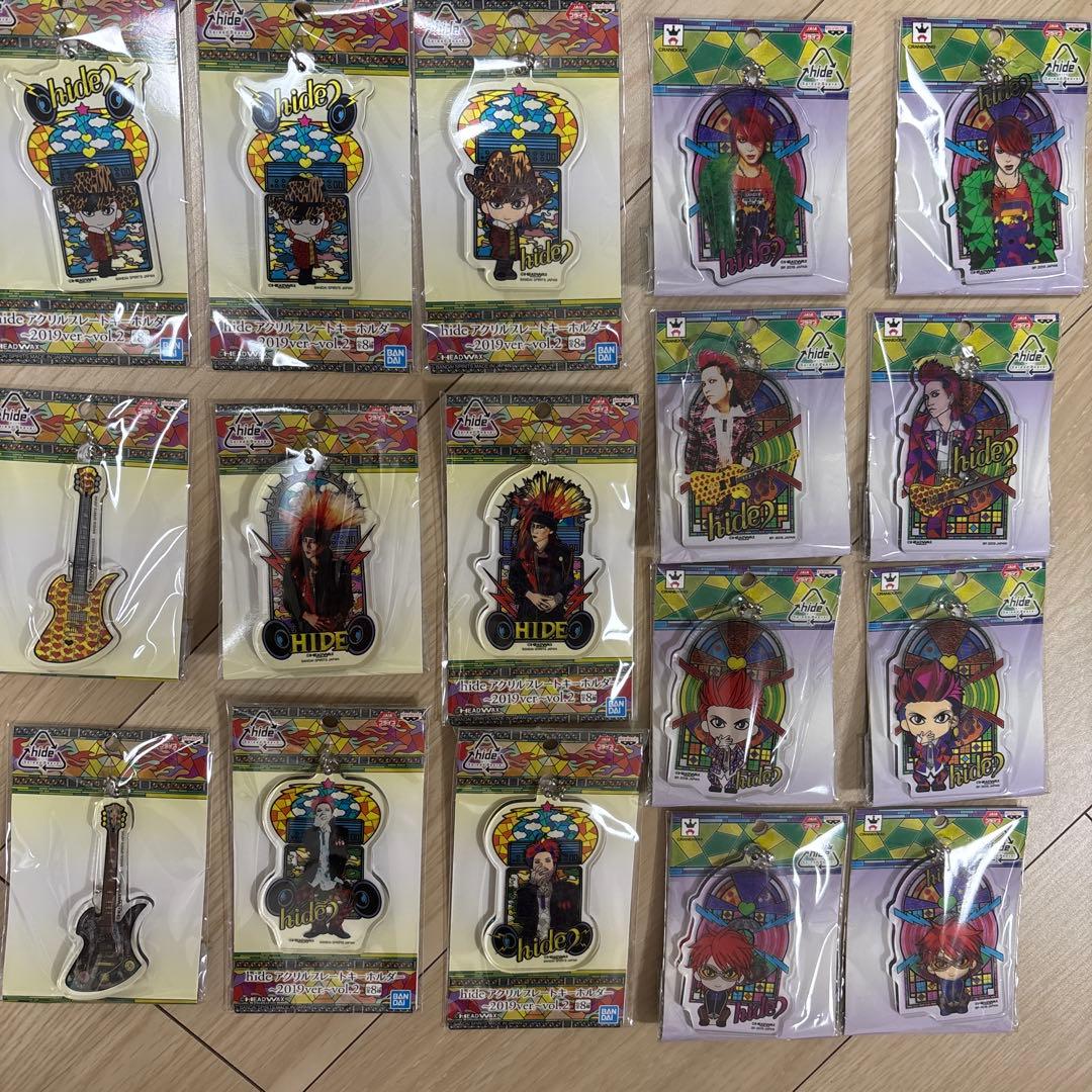 hideアクリルプレートキーホルダー