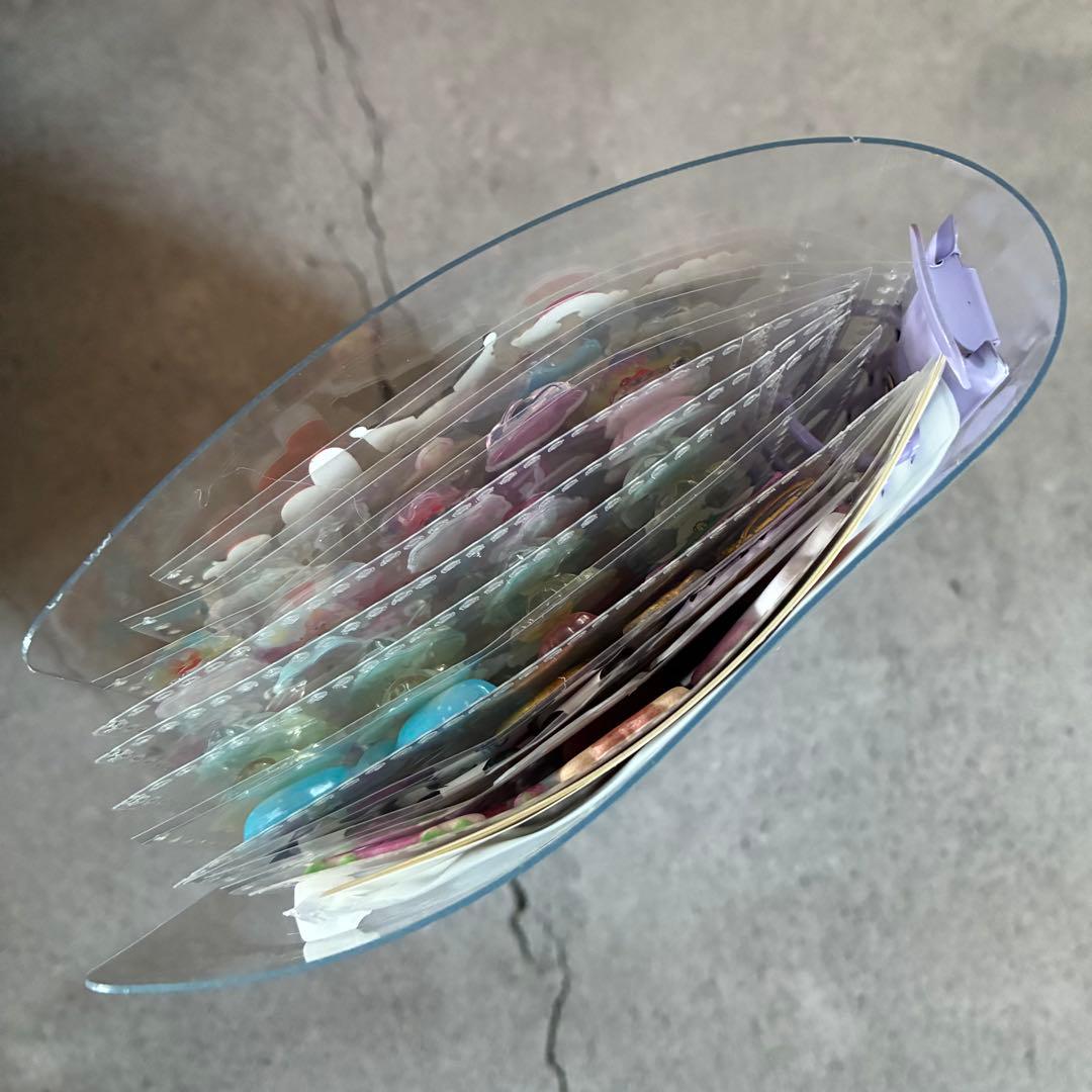 箱入り❤️プレゼントラッピング済❤️シール帳完成品A6サイズ13ページ＋レフィル５枚