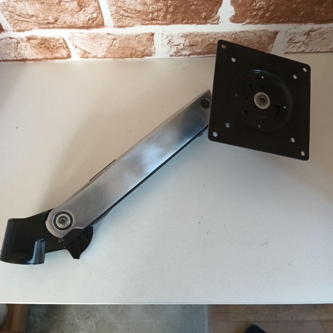 【値下げ】ERGOTRON 金属製モニターアーム VESA対応 34インチまで