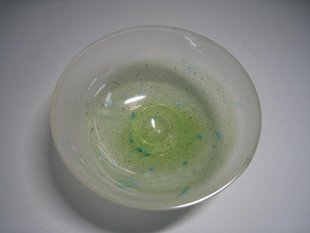 ガラス製抹茶碗　水崎長寿　義山茶盌　銘【浅黄霜】