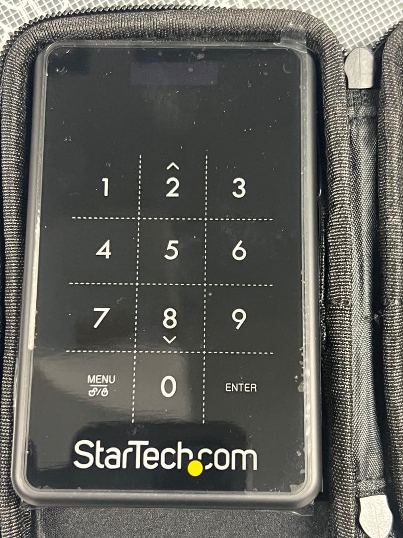 パスワードロック機能搭載　ポータブルSSD 1TB